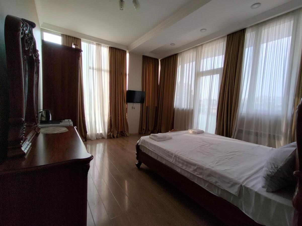 New Star Hotel Tbilisi Exterior foto