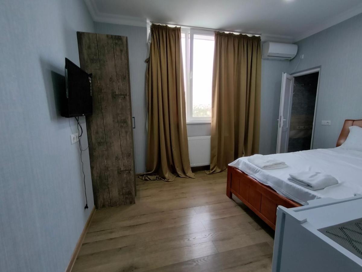 New Star Hotel Tbilisi Exterior foto